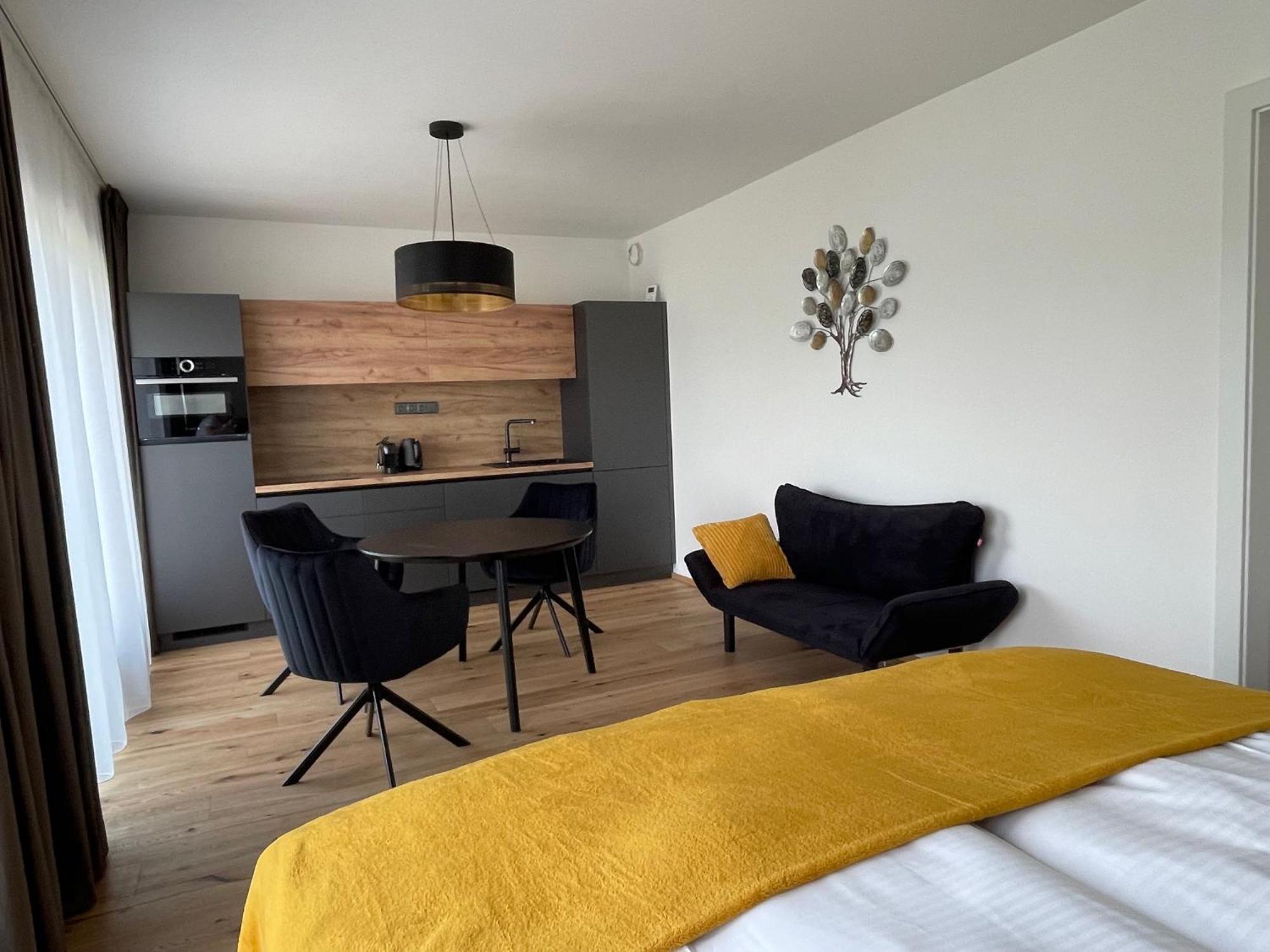 H52 Apartments Brno Eksteriør bilde
